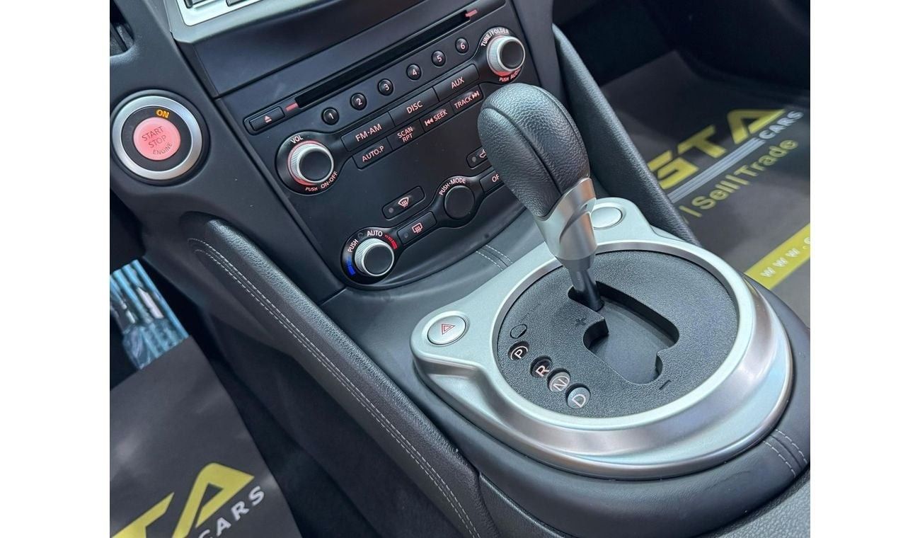 Nissan 370Z Std 3.7L (324 HP) Coupe 2016 Nissan 370z Coupe, Service History, Very Low Kms, GCC