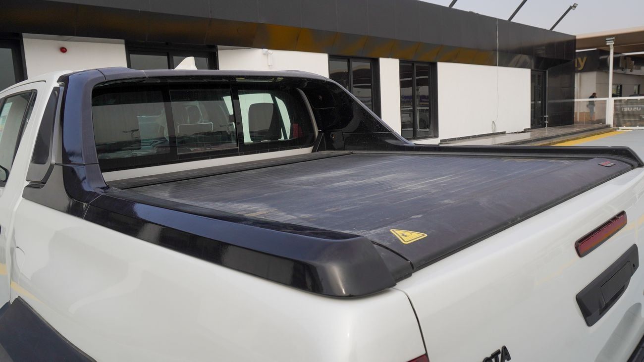 تويوتا هيلوكس GR Sport 4.0L