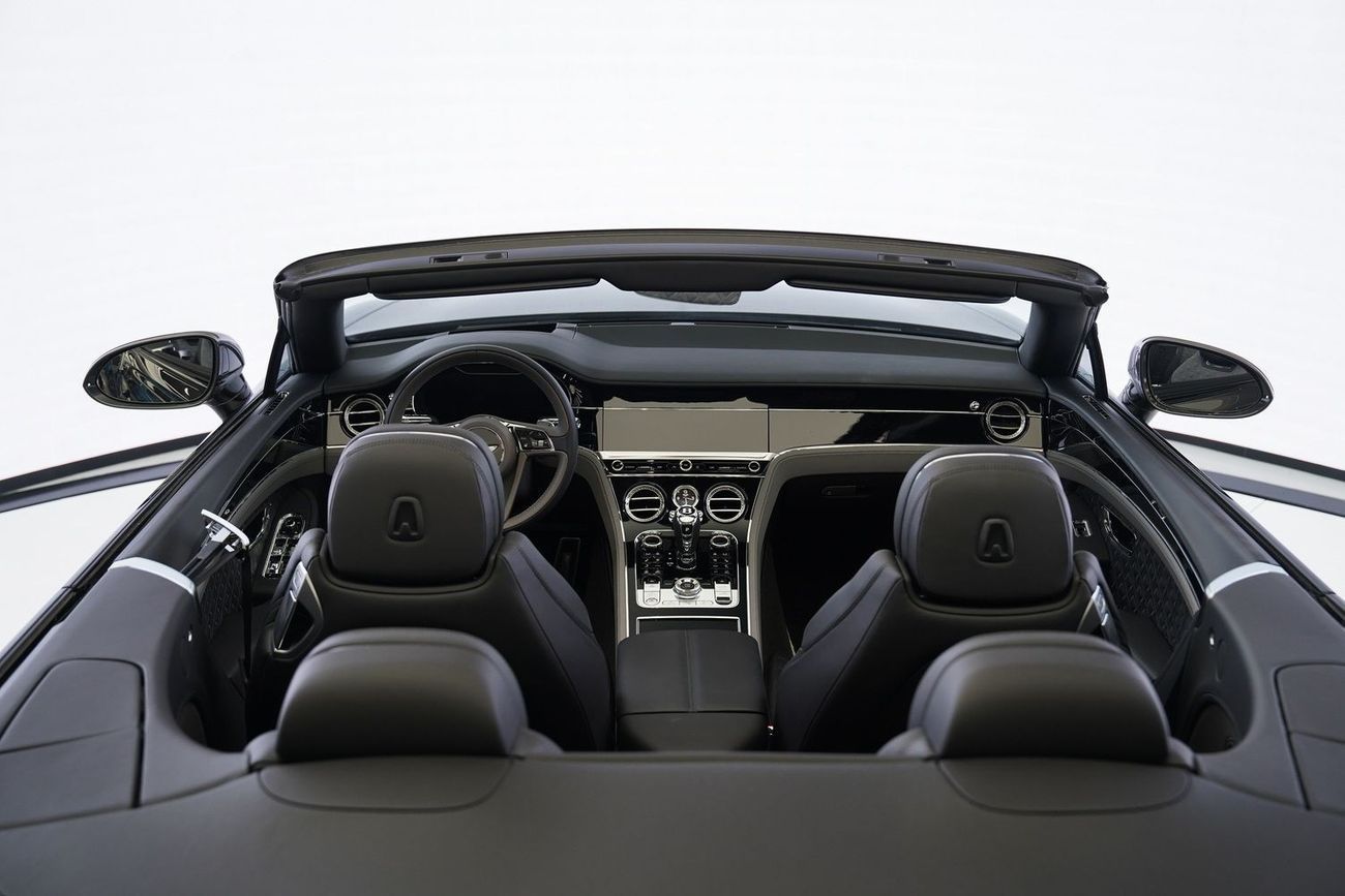 بنتلي كونتيننتال جي تي سي Bentley GTC W12