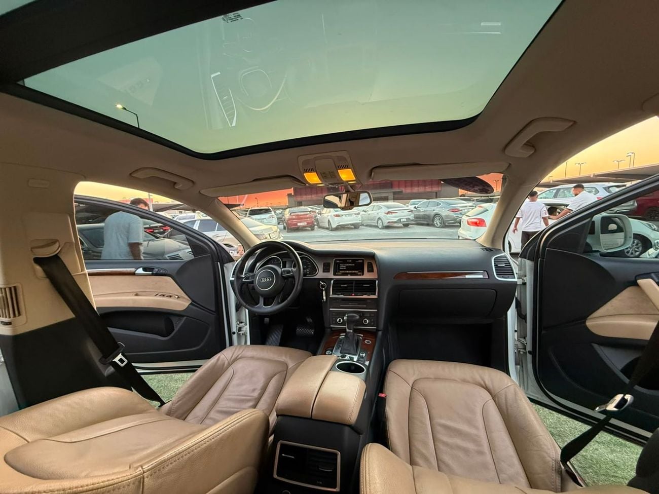 Audi Q7 panoramic sunroof, supercharged, first owner, two keys