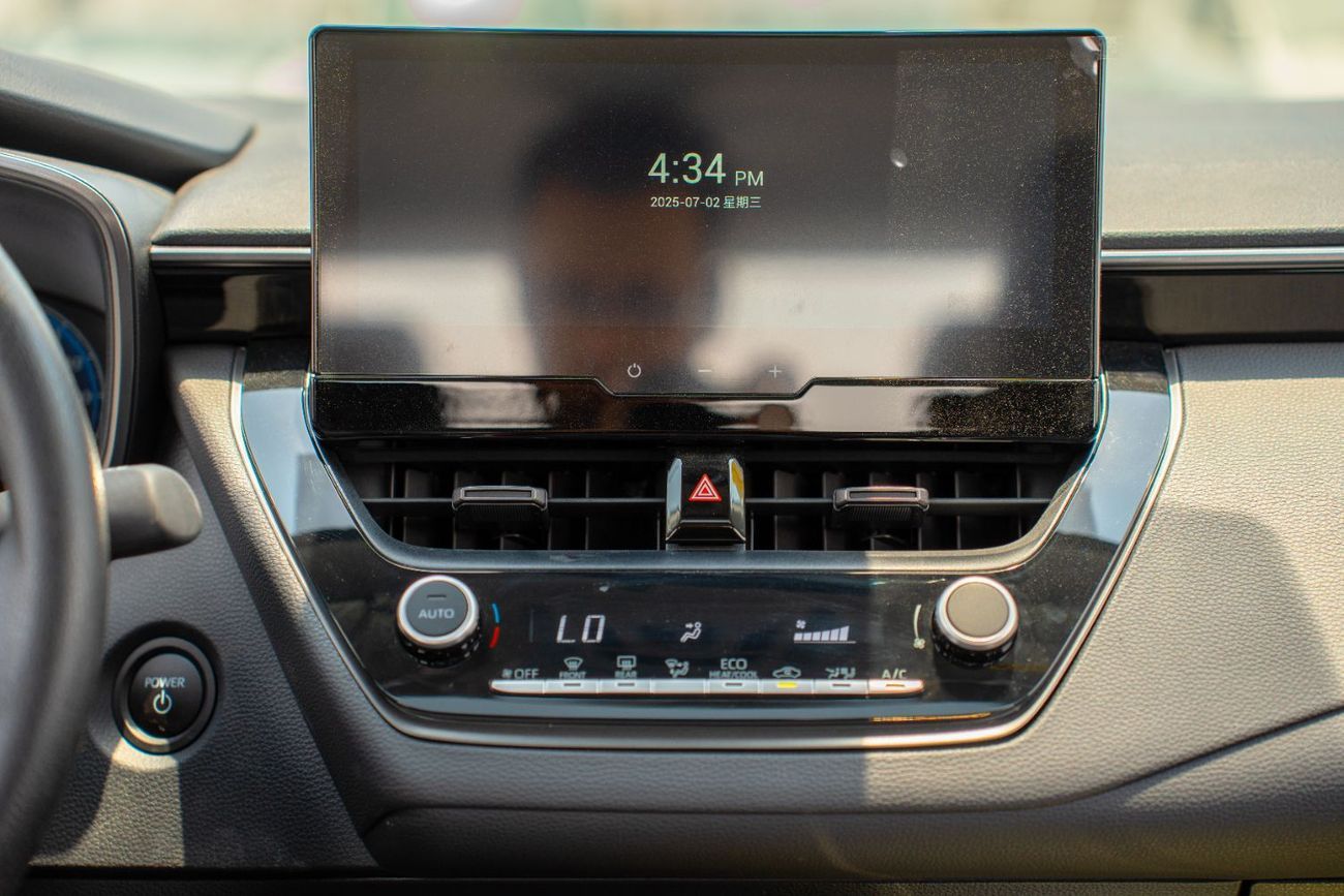 تويوتا ليفين تويوتا ليفين سبورت 2025 النسخة السوداء 1.8 لتر هجين