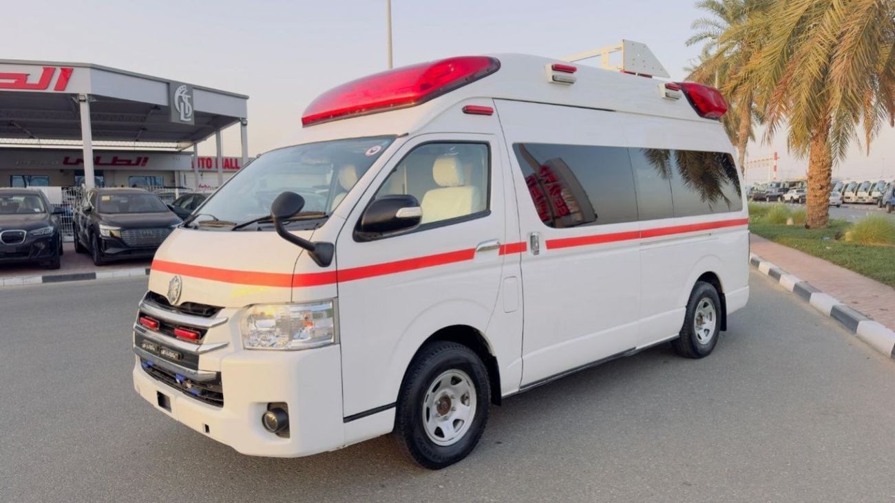 Toyota Hiace AMBULANCE | 2.7L PETROL | RHD | 2018 | CABINET FOR MEDICAL EQUIPEMENT