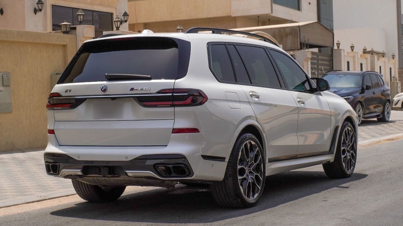 BMW X7 xDriveM60i (6 Seats)