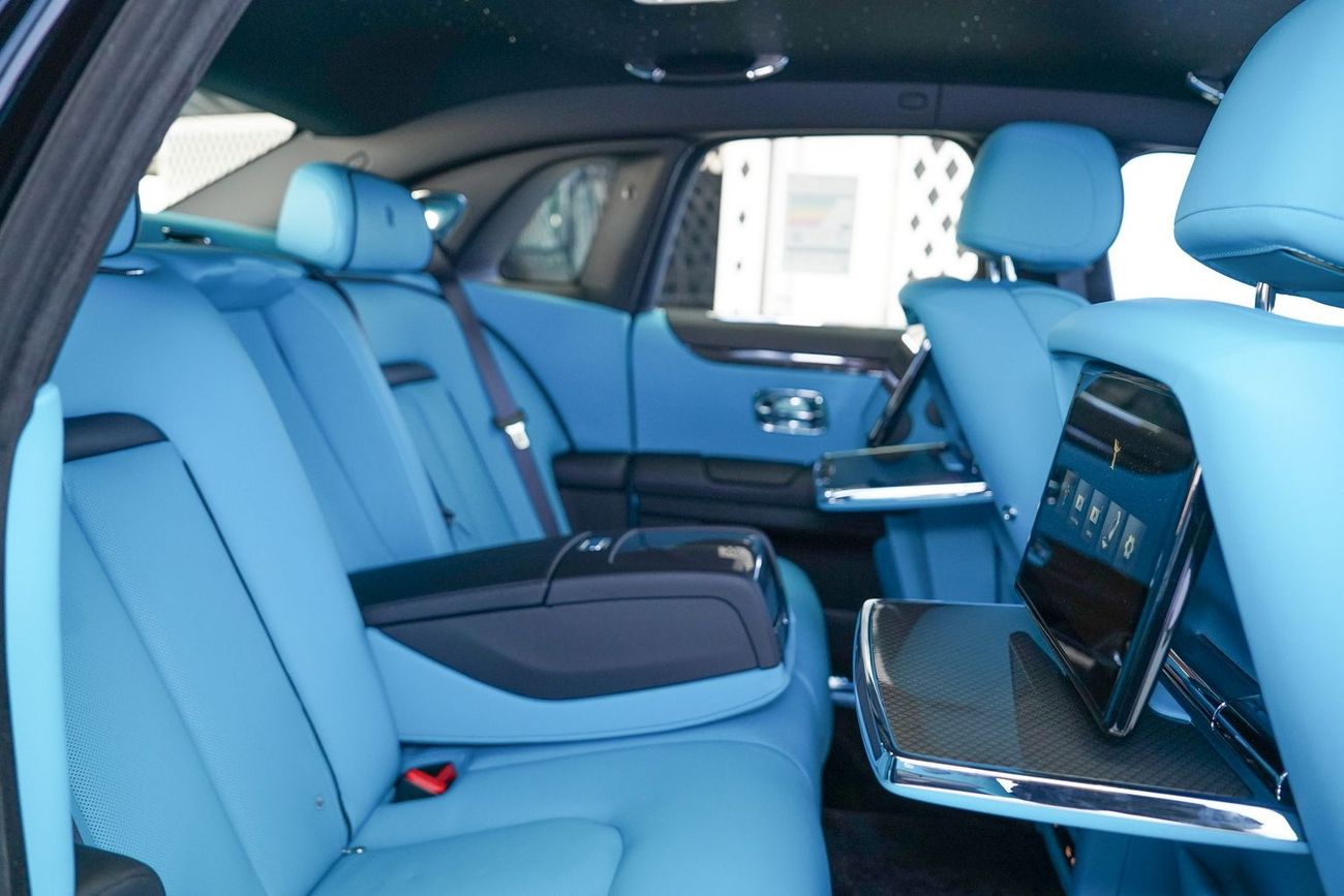 رولز رويس جوست BLACK BADGE