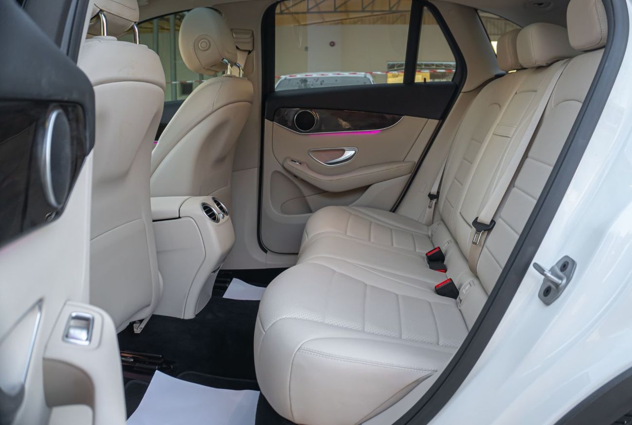 Mercedes-Benz GLC 300 4MATIC 2.0L