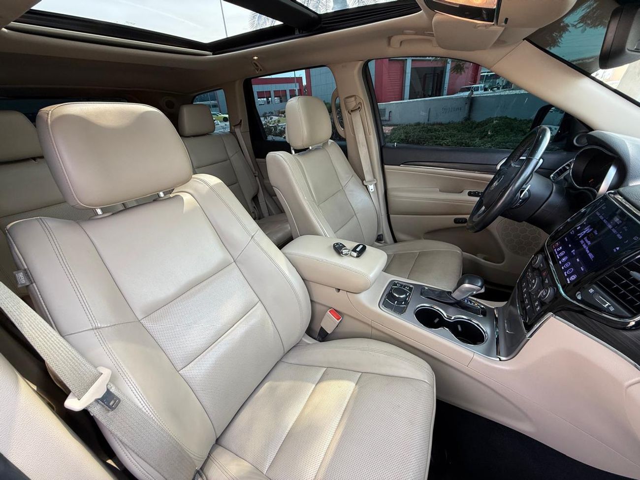 جيب جراند شيروكي Limited 3.6L