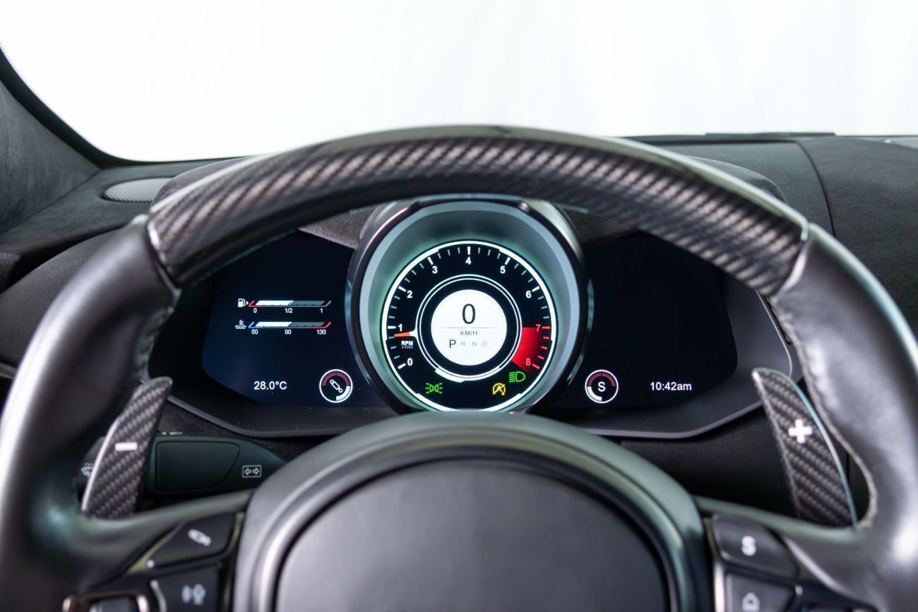 أستون مارتن فانتيج F1 Edition 4.0L