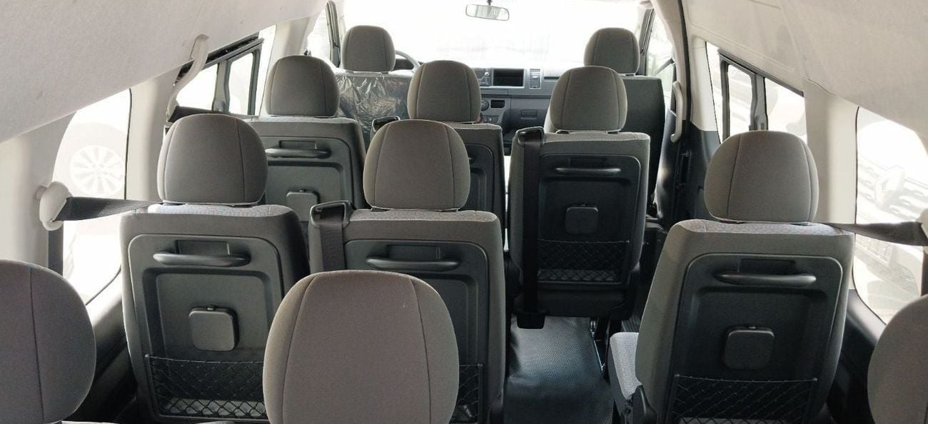 Toyota Hiace GL Toyota HiAce GL Highroof 2.5L Diesel MT 2025YM