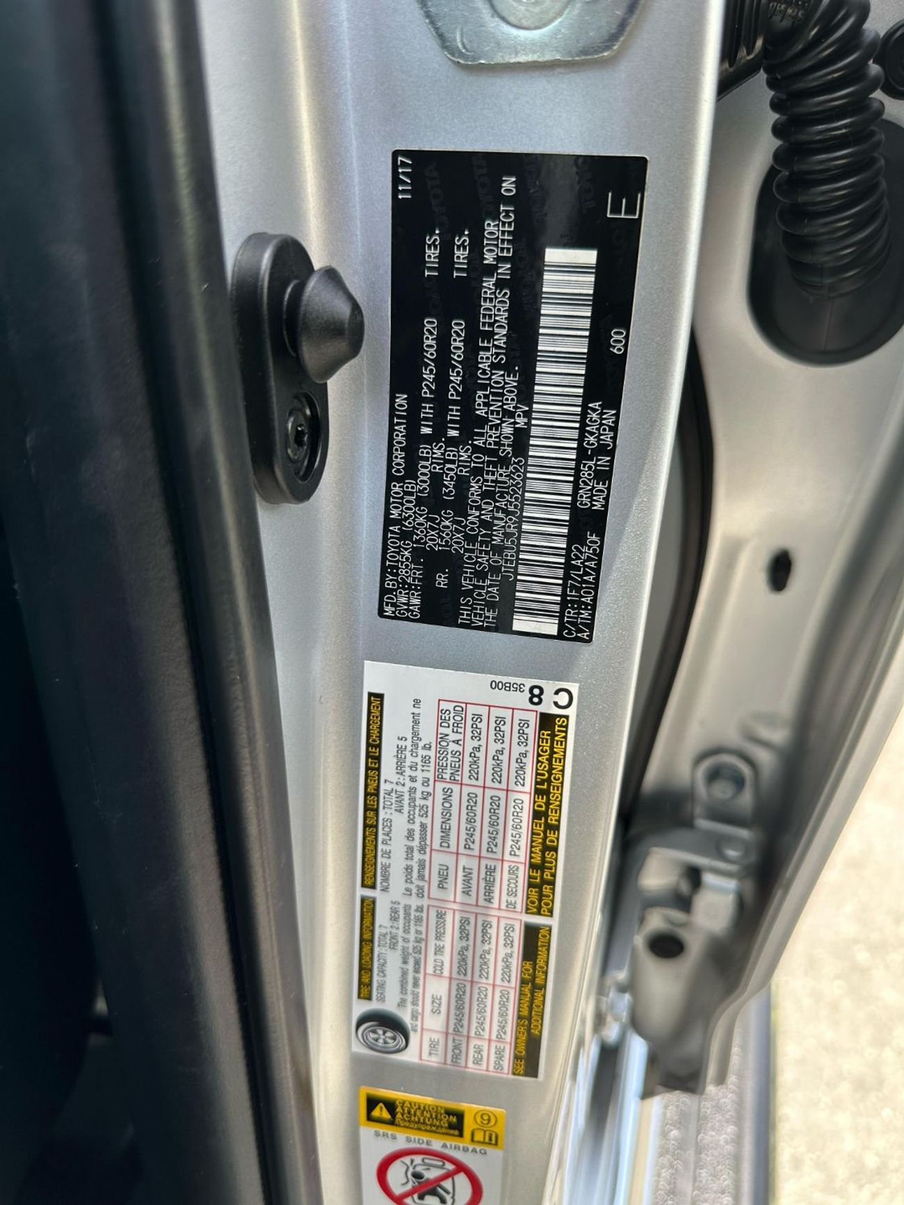 تويوتا Runner4 TOYOTA 4RUNNER LIMITED | FULL OPTION | 7 SEATS & 4X4 | UAE PASS