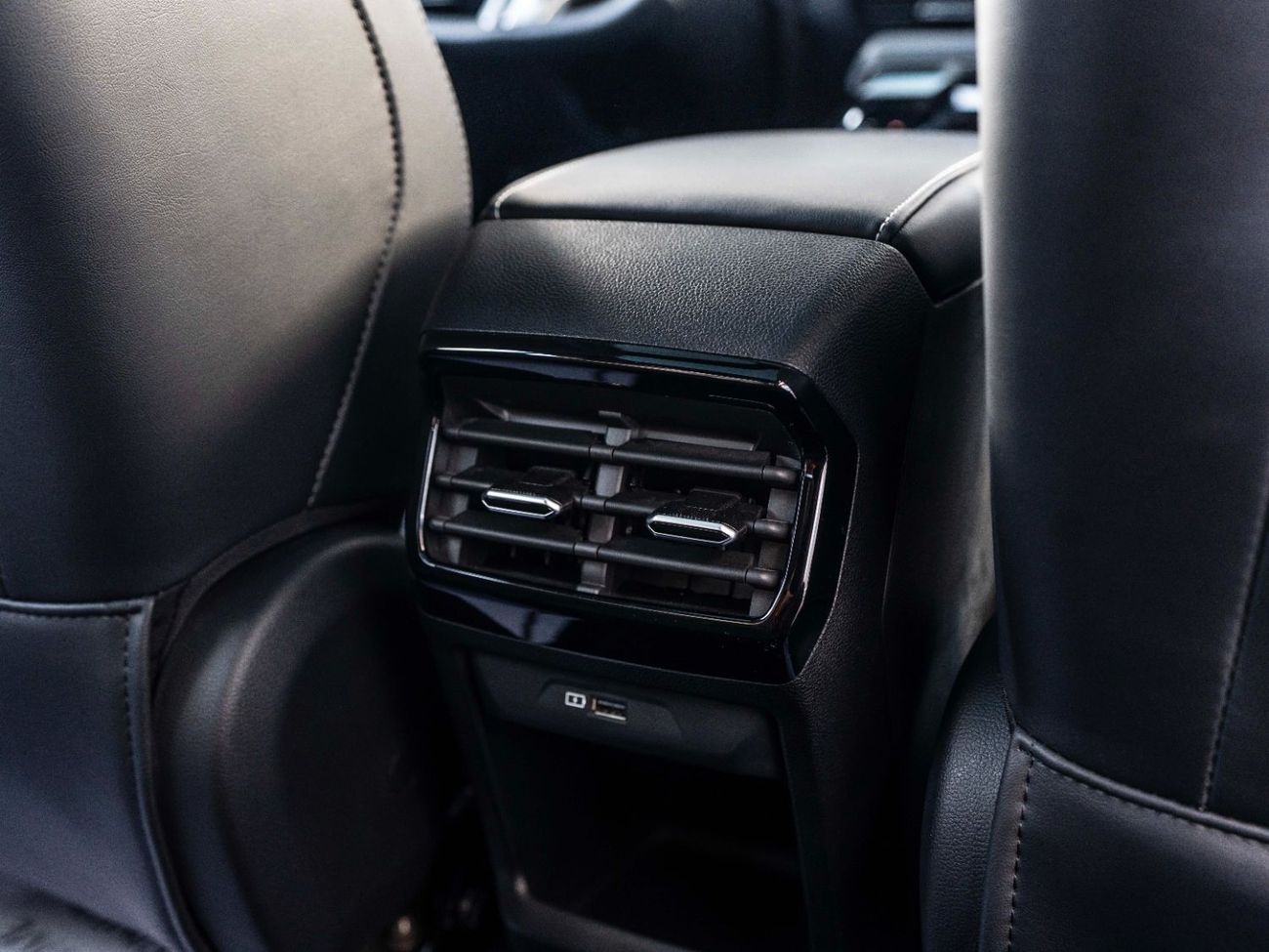 أم جي وان 1.5 LUX