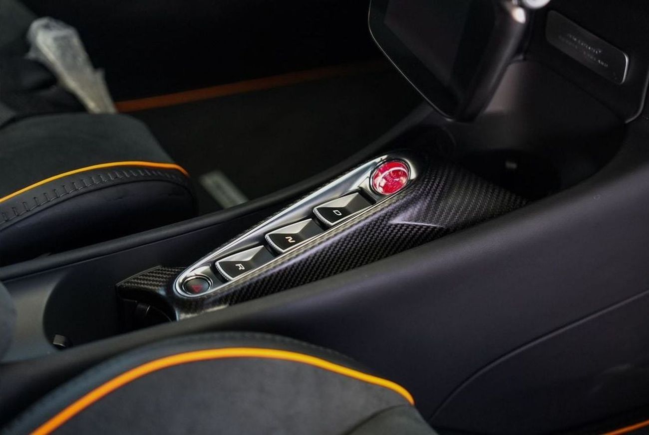 مكلارين أرتورا McLaren Artura