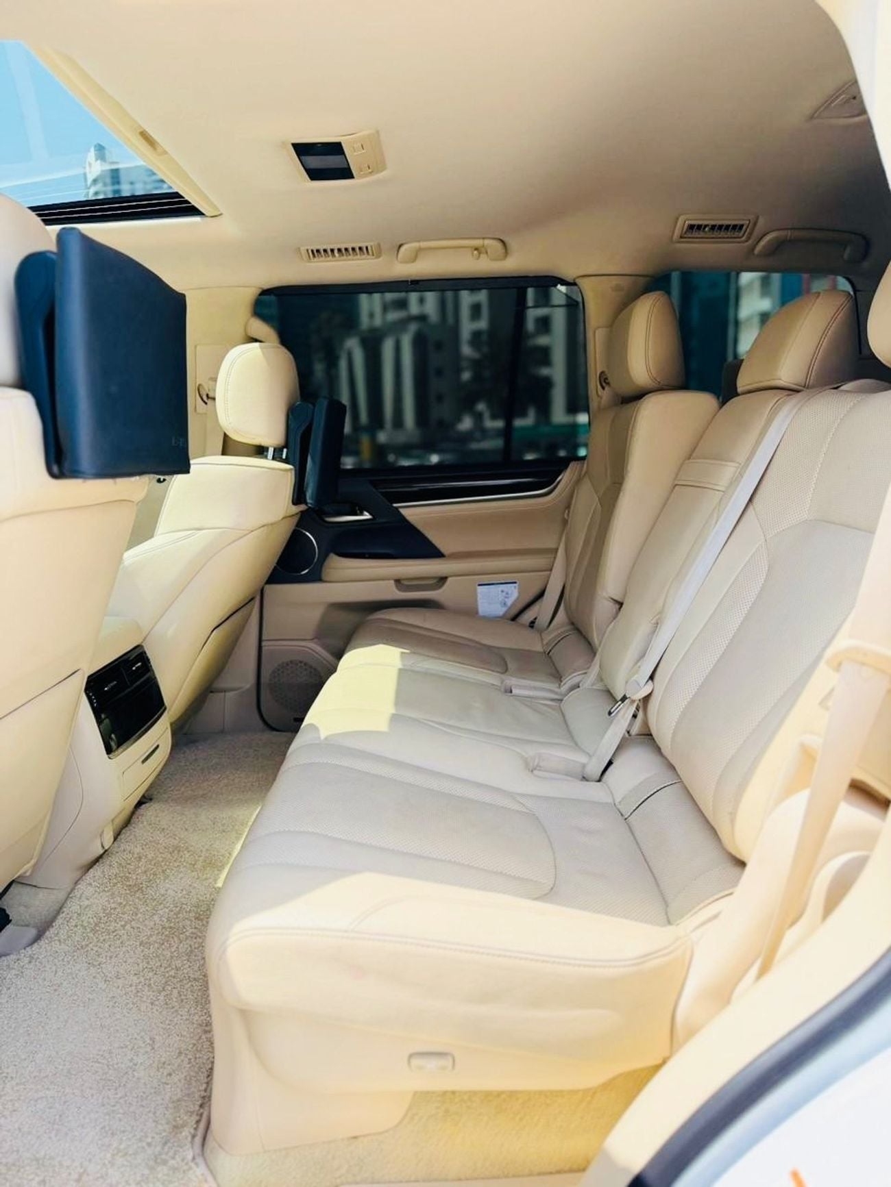 Lexus LX570 Lexus LX 570 Years 2018 platinum v8 full loaded petrol
