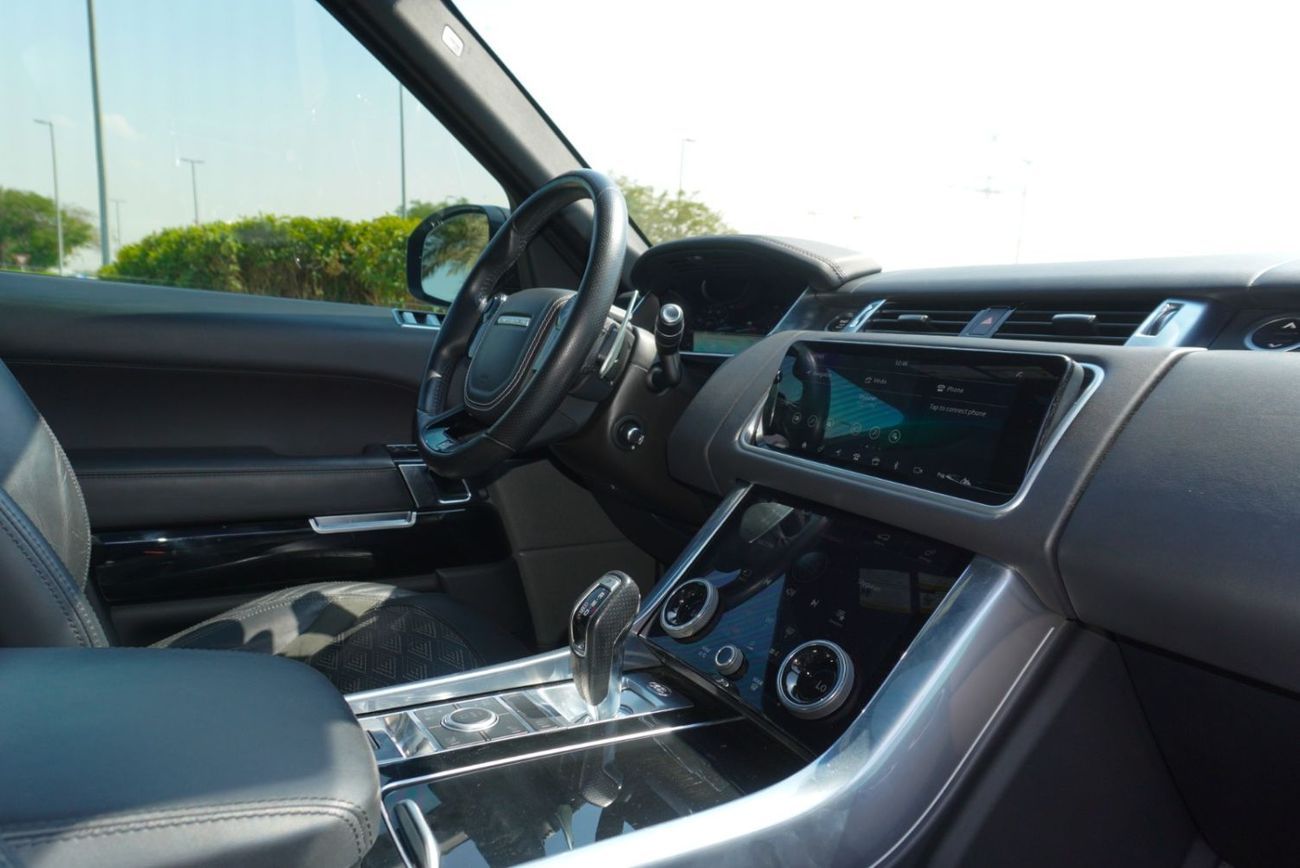 Land Rover Range Rover Sport SVR 5.0L (550 HP)