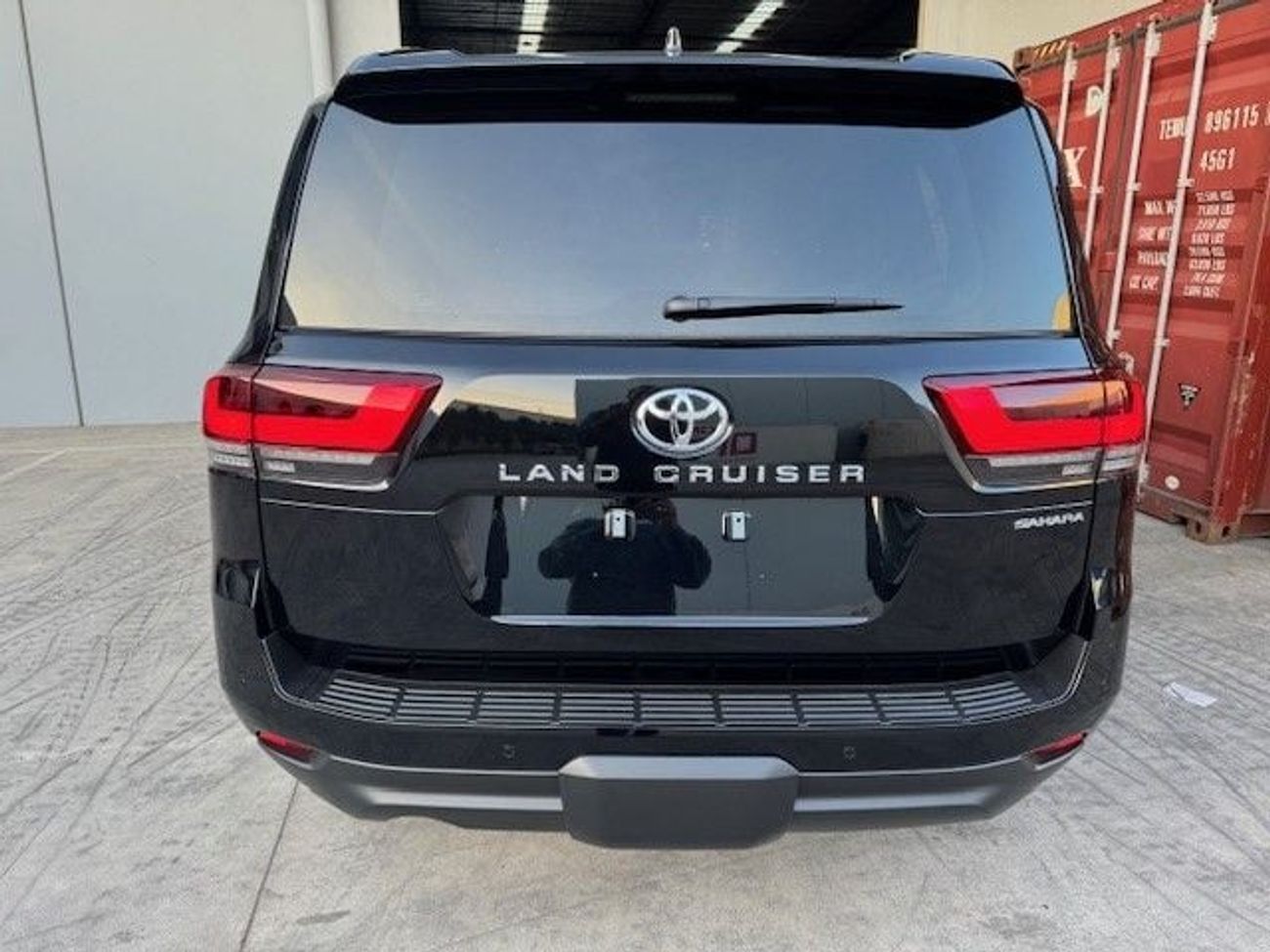 Toyota Land Cruiser SAHARA (NON GCC) Toyota Lc300 Sahara RHD,diesel engine 3.3L ,black colour 2026 brand new