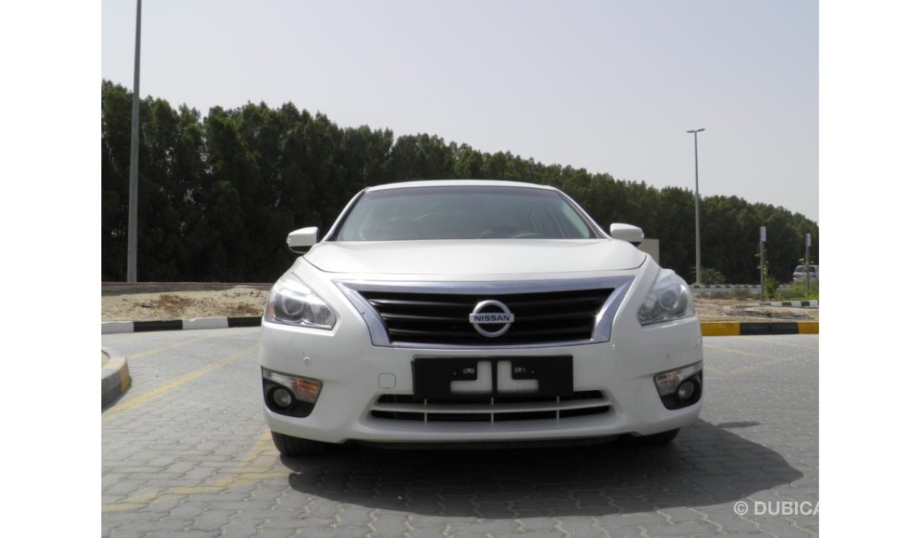 Nissan Altima 2014 top of the range ref #545