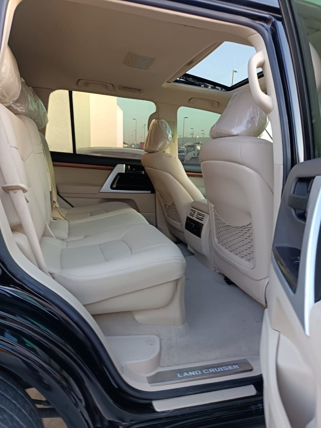 Toyota Land Cruiser GXR+ 4.6L