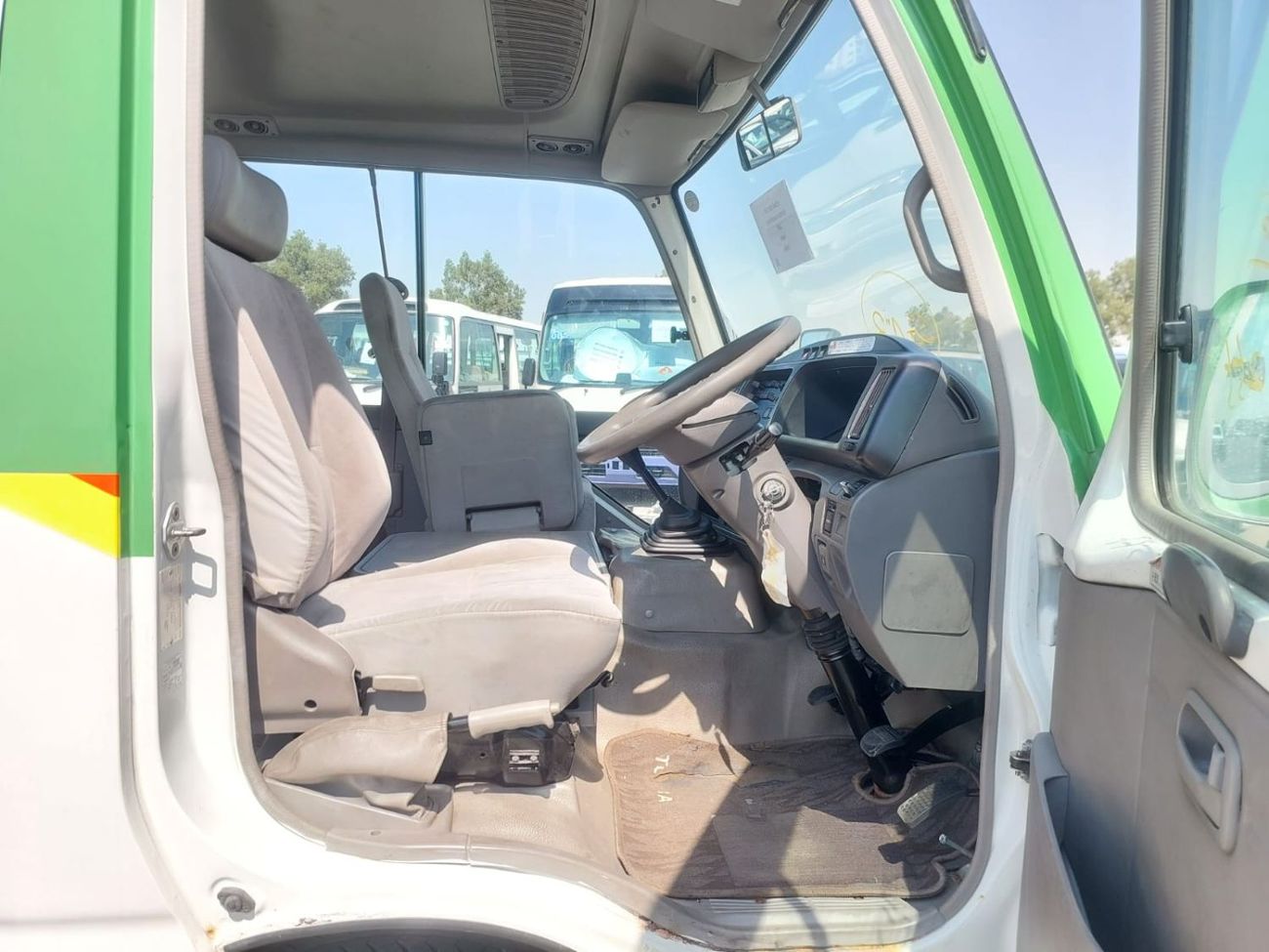 Toyota Coaster (RAMADAN OFFER) TOYOTA COASTER BUS RHD 2007 MODEL 4.0 L DIESEL MANUAL(PM51797)