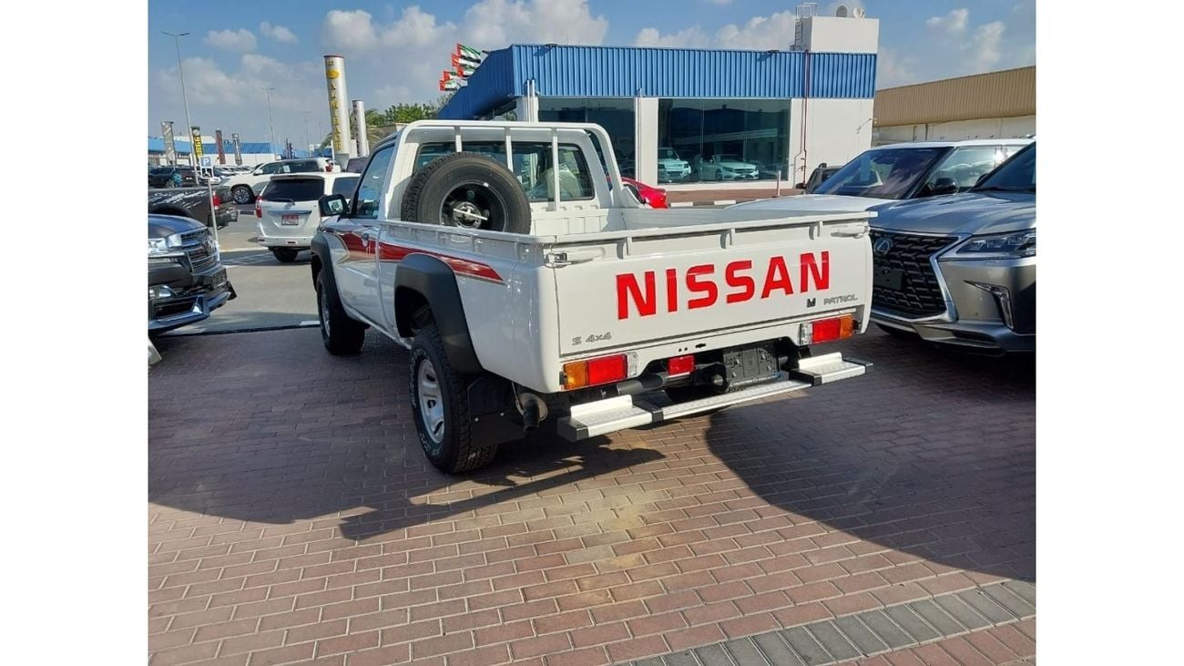 Nissan Patrol Pickup NISSAN PATROL VTC PICKUP 4.8 WARRANTY FROM AL MASAOOD