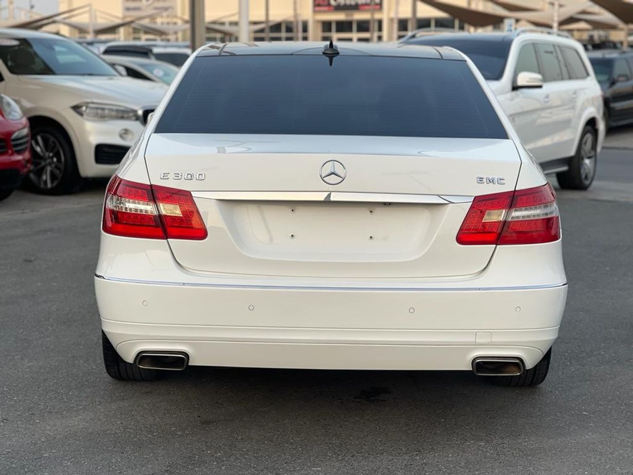 Mercedes-Benz E300 Avantgarde Mercedes E300 AMG_Gulf_2013_excellent condition_Full option