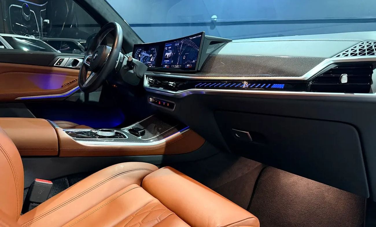 BMW X5 X5M60i GCC FHS WITH 5 YEARS WARRANTY SERVICE LOW KM