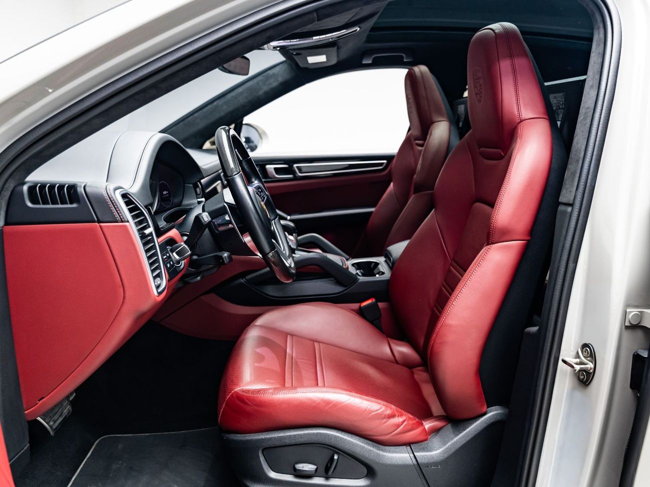 Porsche Cayenne GTS 4.0L (460 HP) 2022 Porsche Cayenne GTS Coupe, March 2026 Porsche Warranty, Full Service History,