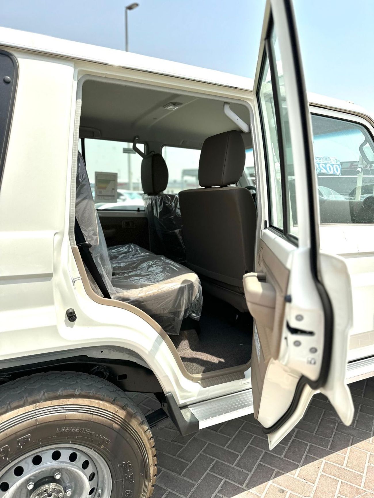 Toyota Land Cruiser 70 Toyota LC76 4.0L Petrol Basic Manual 2025 Model