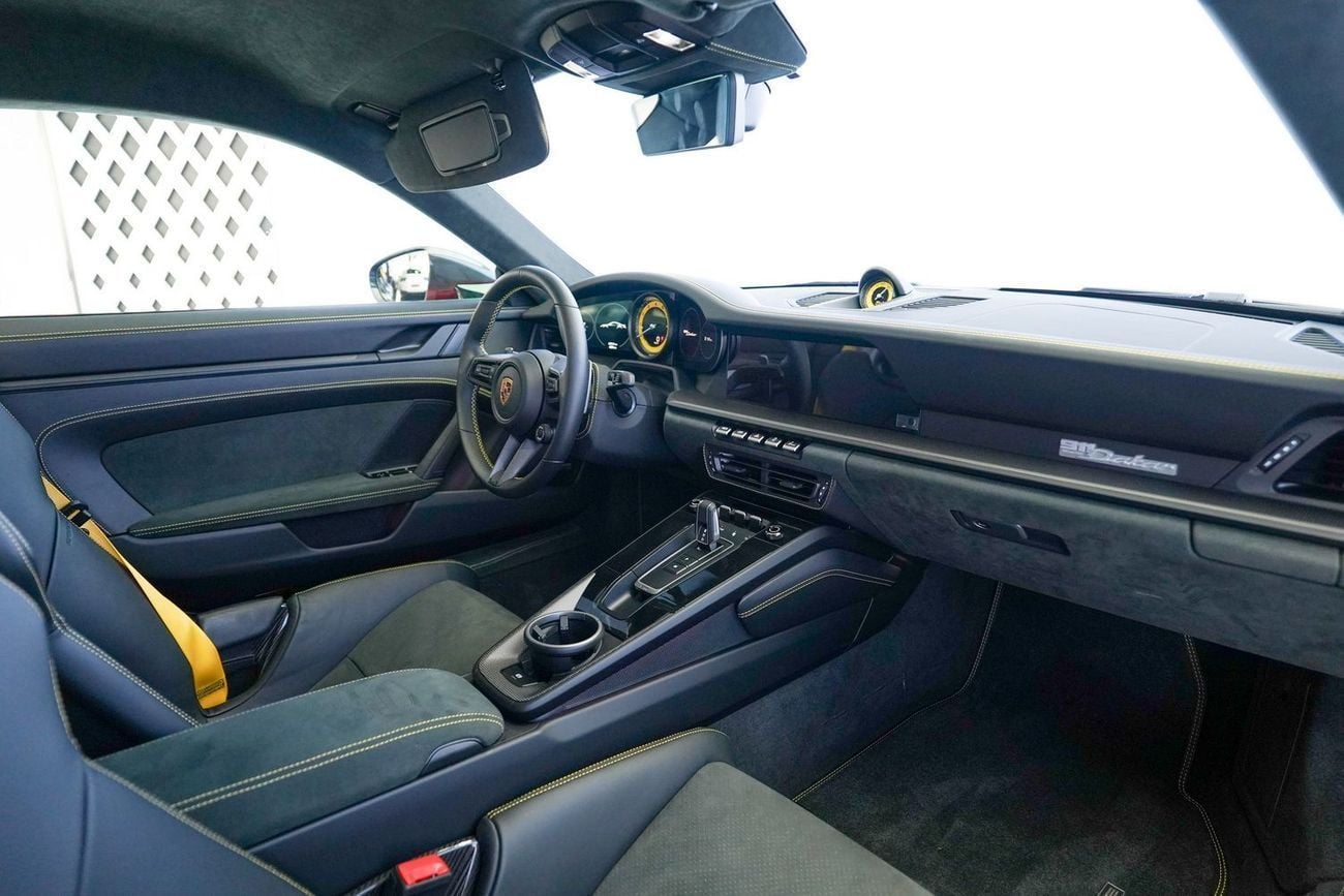 Porsche 911 Dakar 3.0L (475 HP) Coupe
