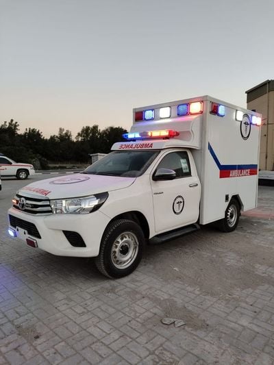 تويوتا هيلوكس 2026 Toyota Hilux Single Cabin 2.7L MT Petrol (Ambulance)