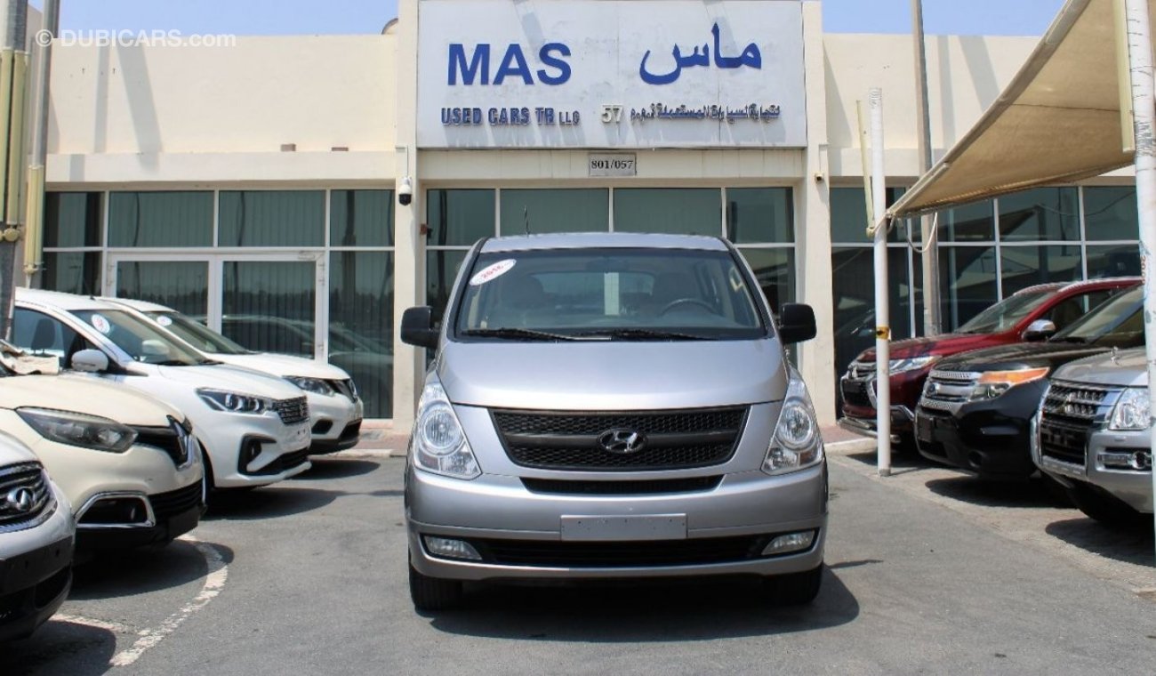 Hyundai H-1 Std ACCIDENT FREE - GCC - CAR IS IN PERFECT INSIDE OUT