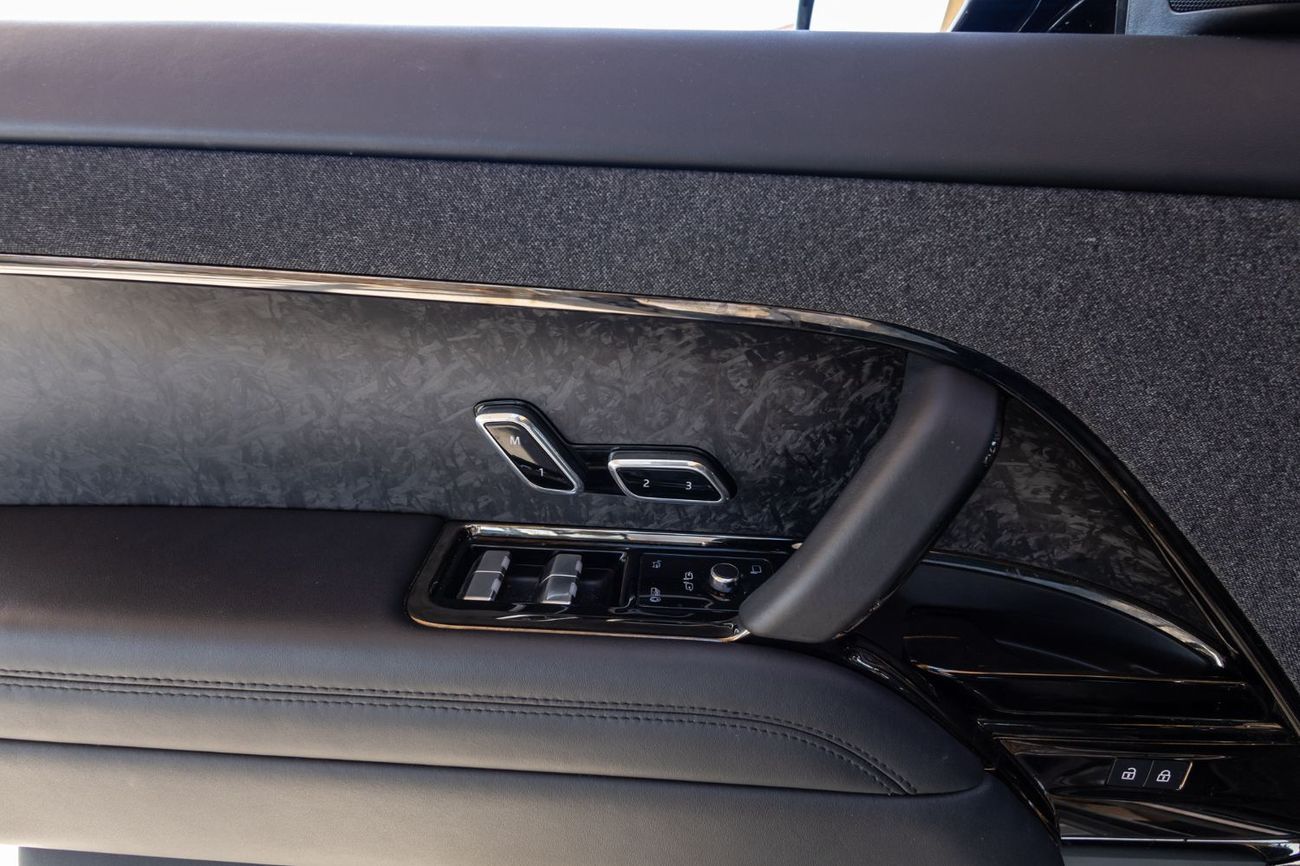 Land Rover Range Rover Sport P530 First Edition