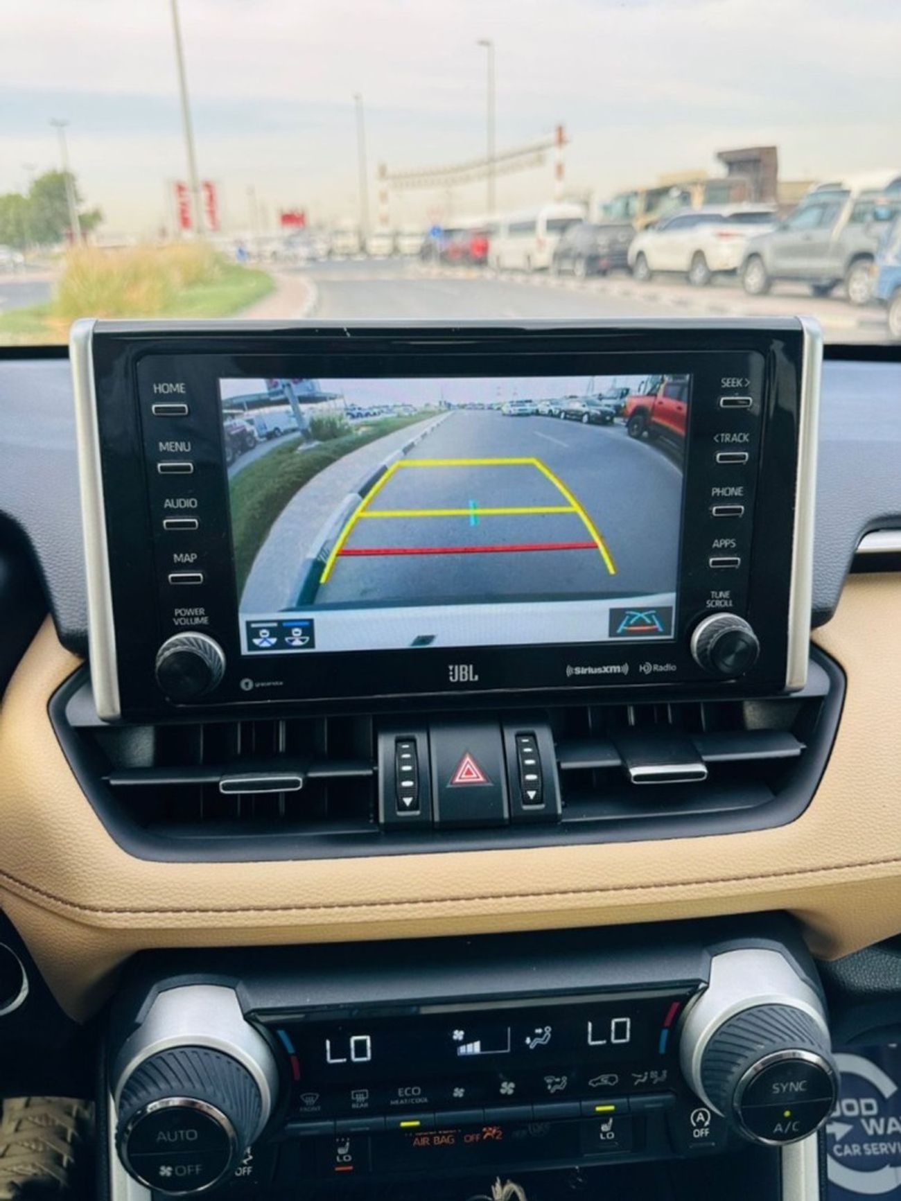 Toyota RAV4 XLE premium, sunroof,leather seats,JBL ,limited rims