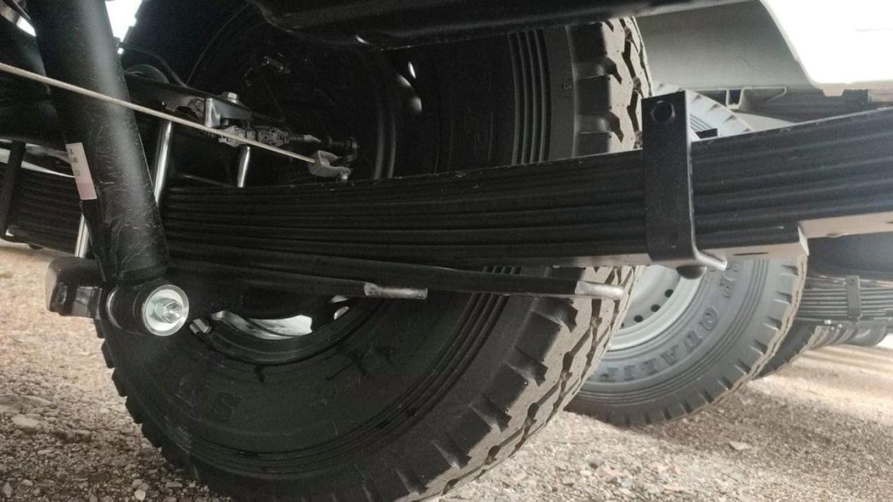 تويوتا لاند كروزر بيك آب TOYOTA LAND CRUISER PICK UP 4.2L SC-2025