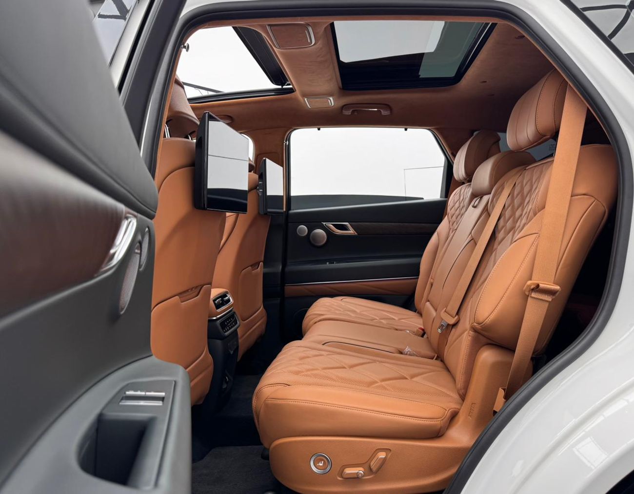 Genesis GV80 Royal 3.5L AWD 2025 Genesis GV80 Royal, 2029 Genesis Warranty, 2029 Genesis Service Pack, 7 Seater,