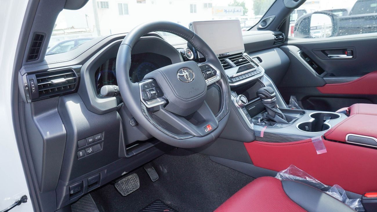 تويوتا لاند كروزر GR SPORT 3.5L V6