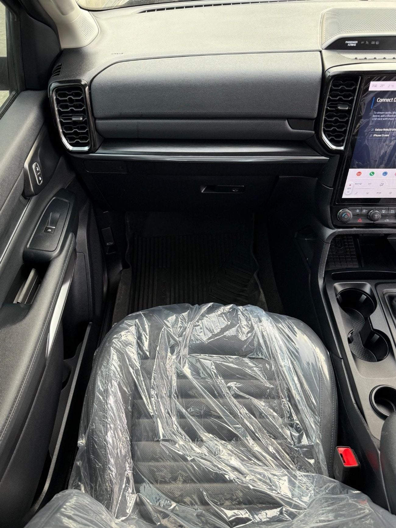 Ford Everest Sport 2.L Bi-Turbo Right Hand Drive