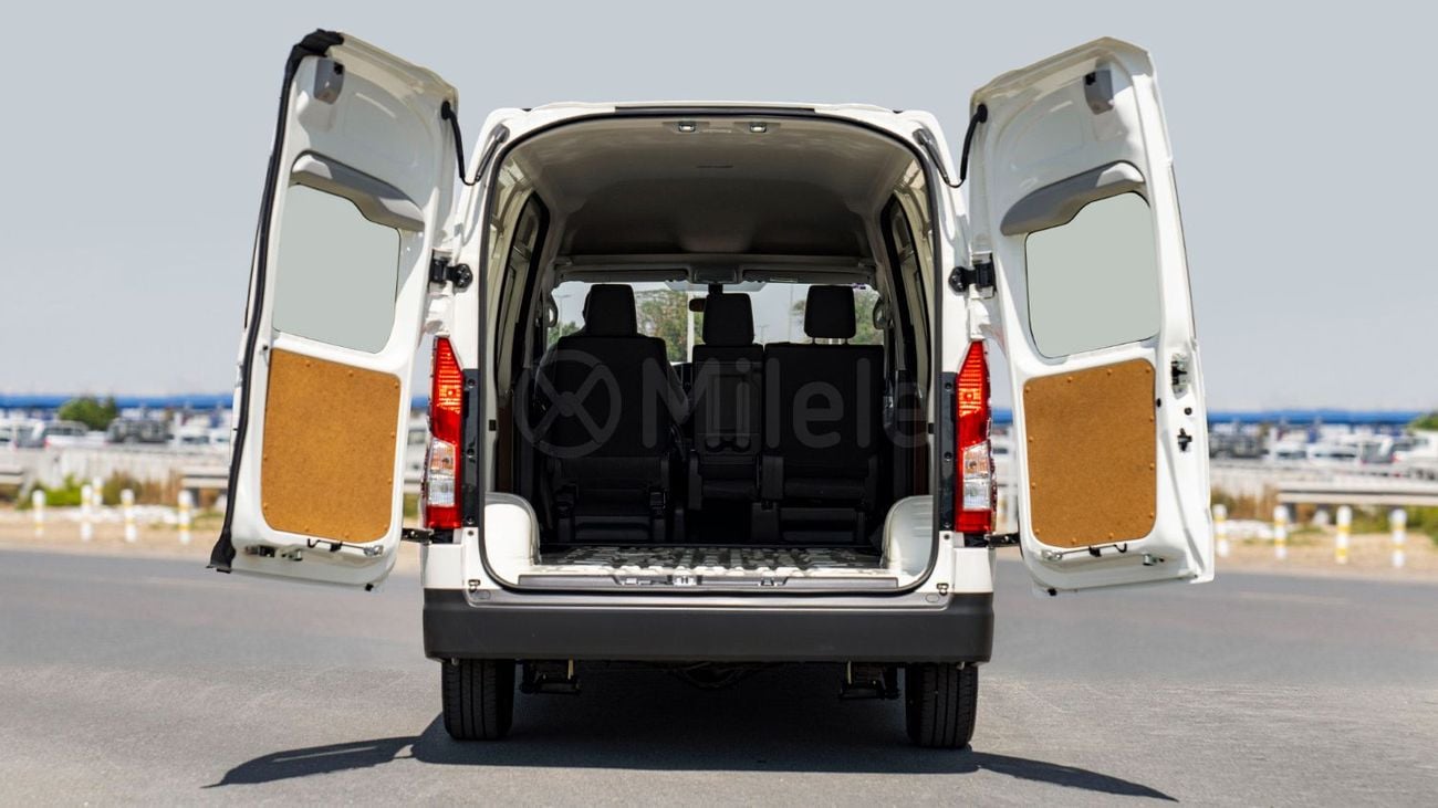 تويوتا هاياس TOYOTA HIACE HR CARGO VAN