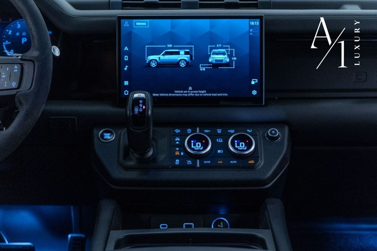 Land Rover Defender 2023 Land Rover Defender V8 110 P525 Carpathian Edition