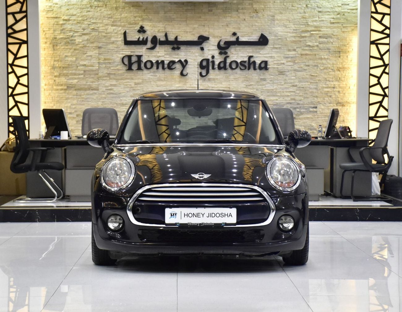 ميني كوبر STANDARD ميني كوبر (موديل 2015) باللون الأسود، بمواصفات أمريكية
