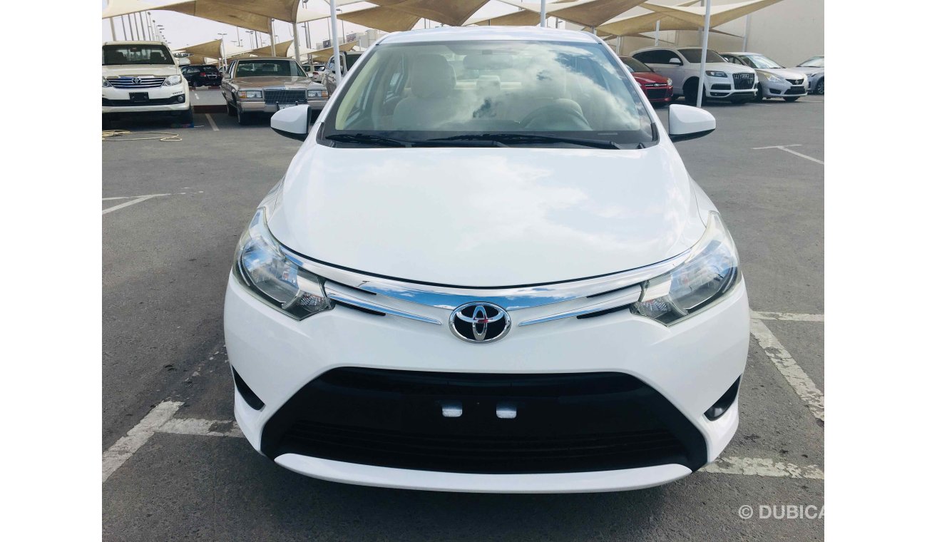 Toyota Yaris سياره نظيفه جدا بدون حوادث بحاله ممتاذه