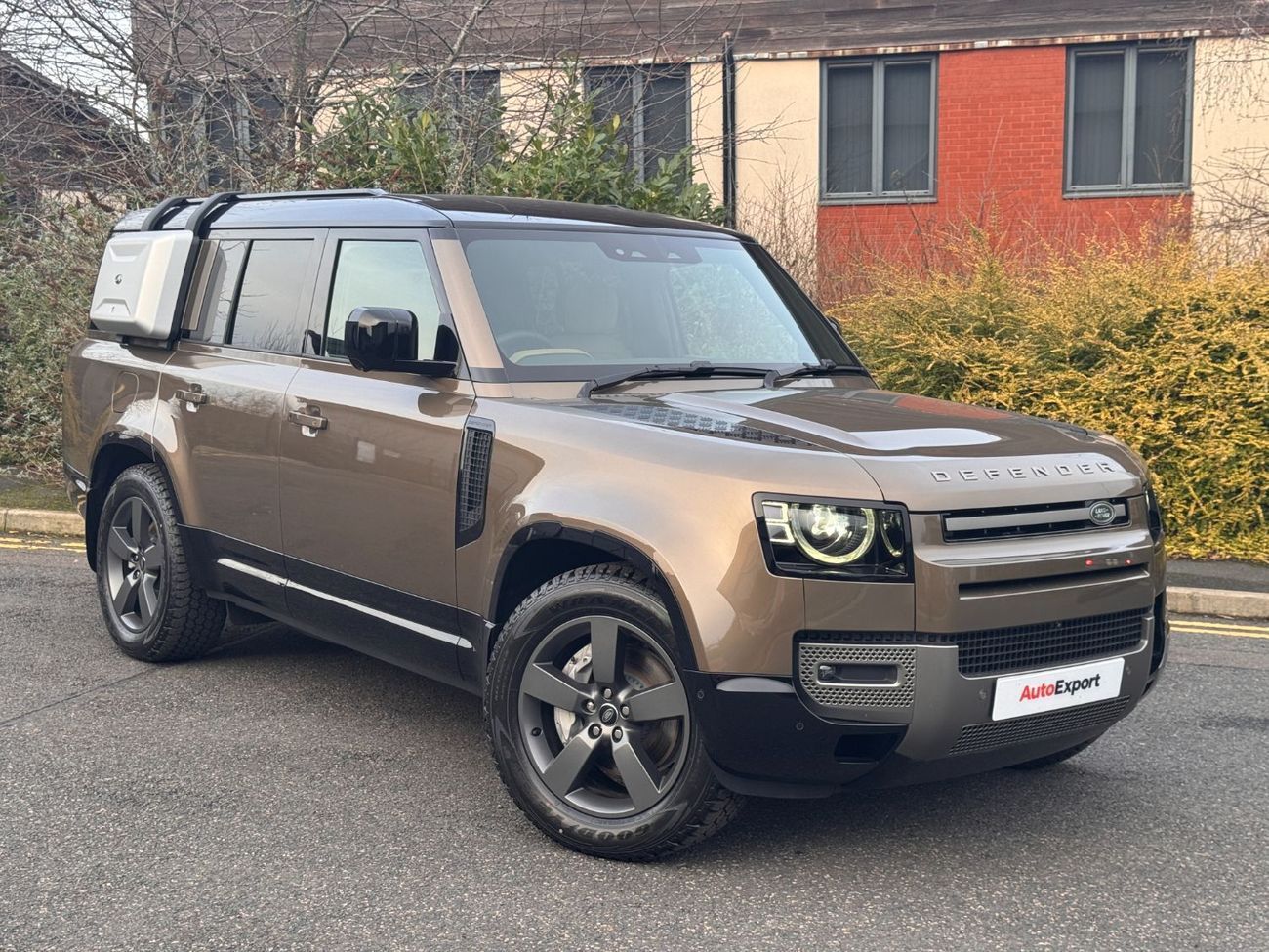 Land Rover Defender 130 D350 Diesel Mild Hybrid X-Dynamic HSE RIGHT HAND DRIVE