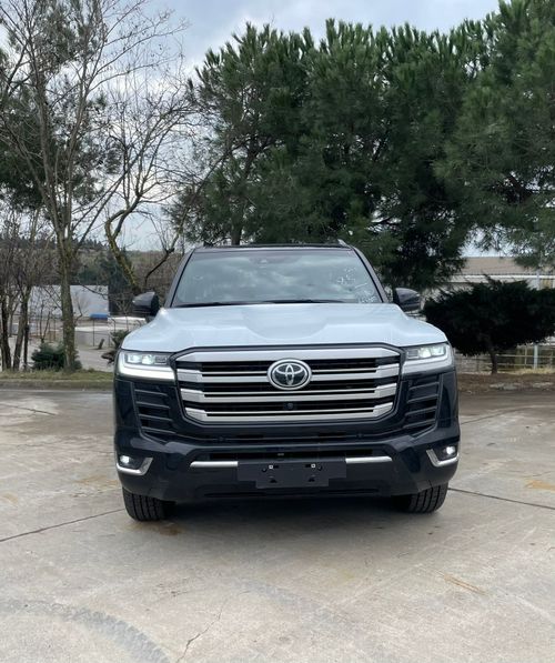 Toyota Land Cruiser 3.5T ZX 5 seater A/T 2024 YM Europe Specs