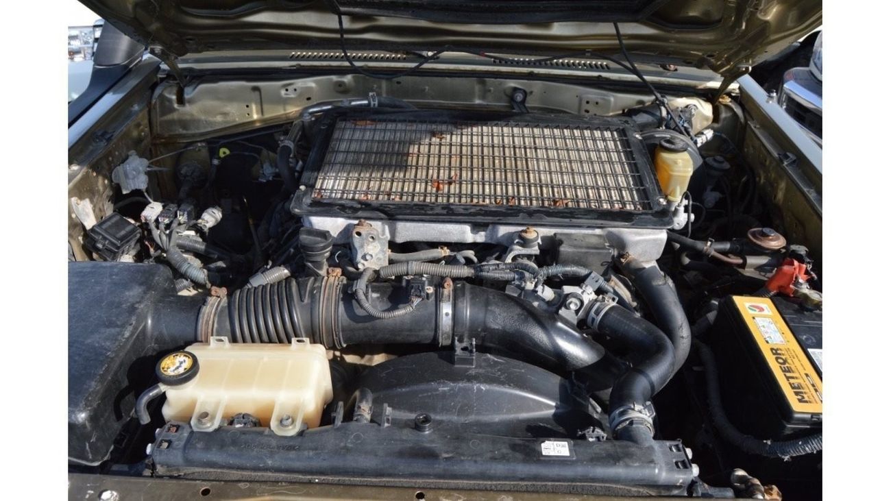 تويوتا لاند كروزر بيك آب Full option clean car