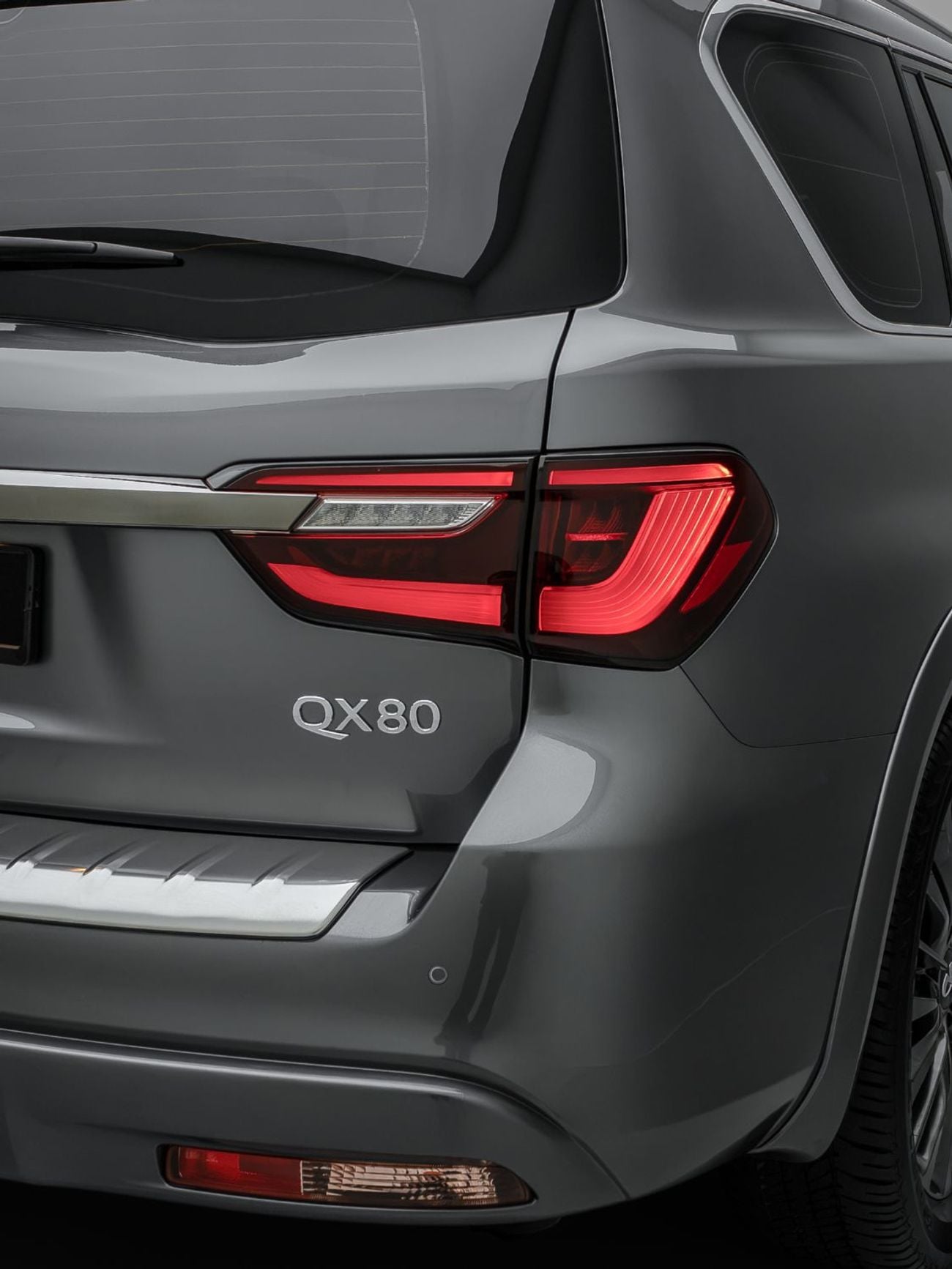 إنفينيتي QX80 LUXE SENSORY PROACTIVE