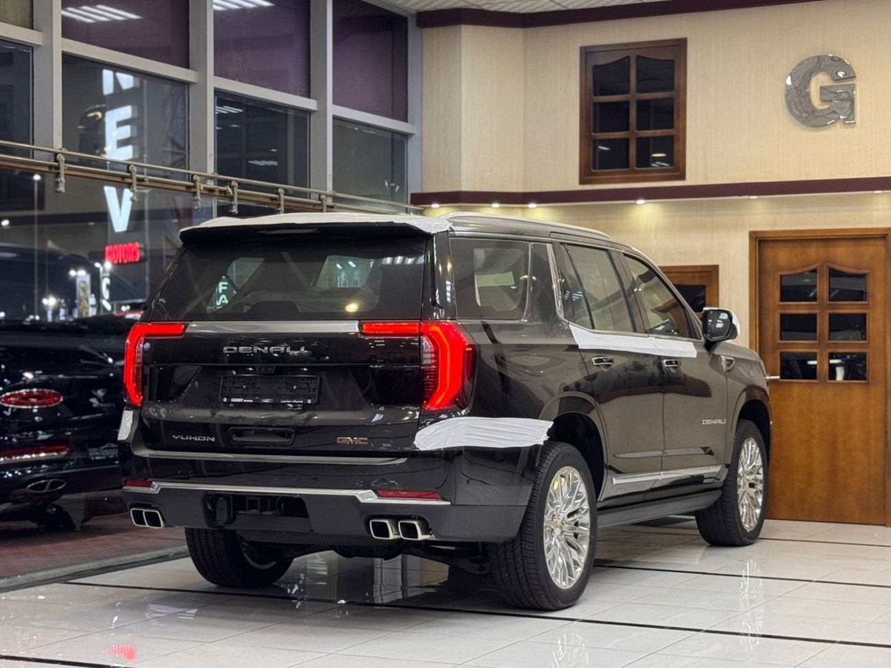 جي أم سي يوكون DENALI 6.2 V8 (AWD)