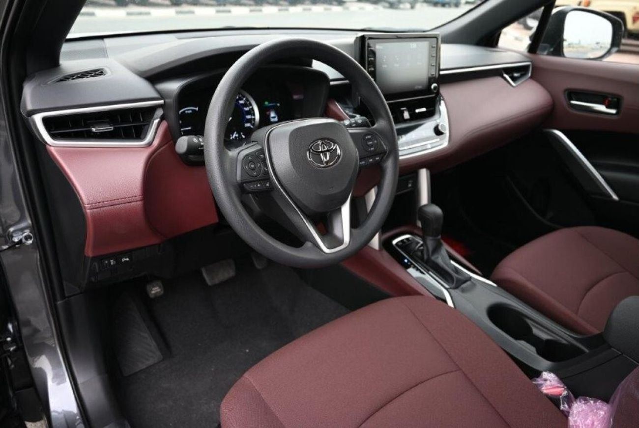 تويوتا كورولا كروس Hybrid XLE 1.8L Petrol Automatic