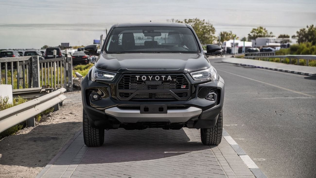 تويوتا هيلوكس GR Sport 2.8L