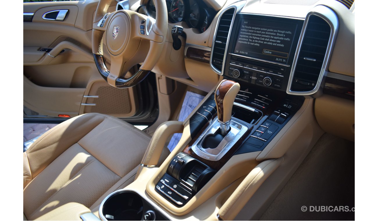 Porsche Cayenne 2011 GCC SPECS FULL SERVICE HISTORY