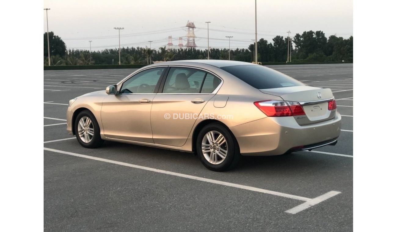 هوندا أكورد موديل 2013 GCC CAR PREFECT CONDITION INSIDE AND OUTSIDE