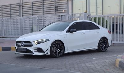 Mercedes Benz CLA35 AMG PREMIUM