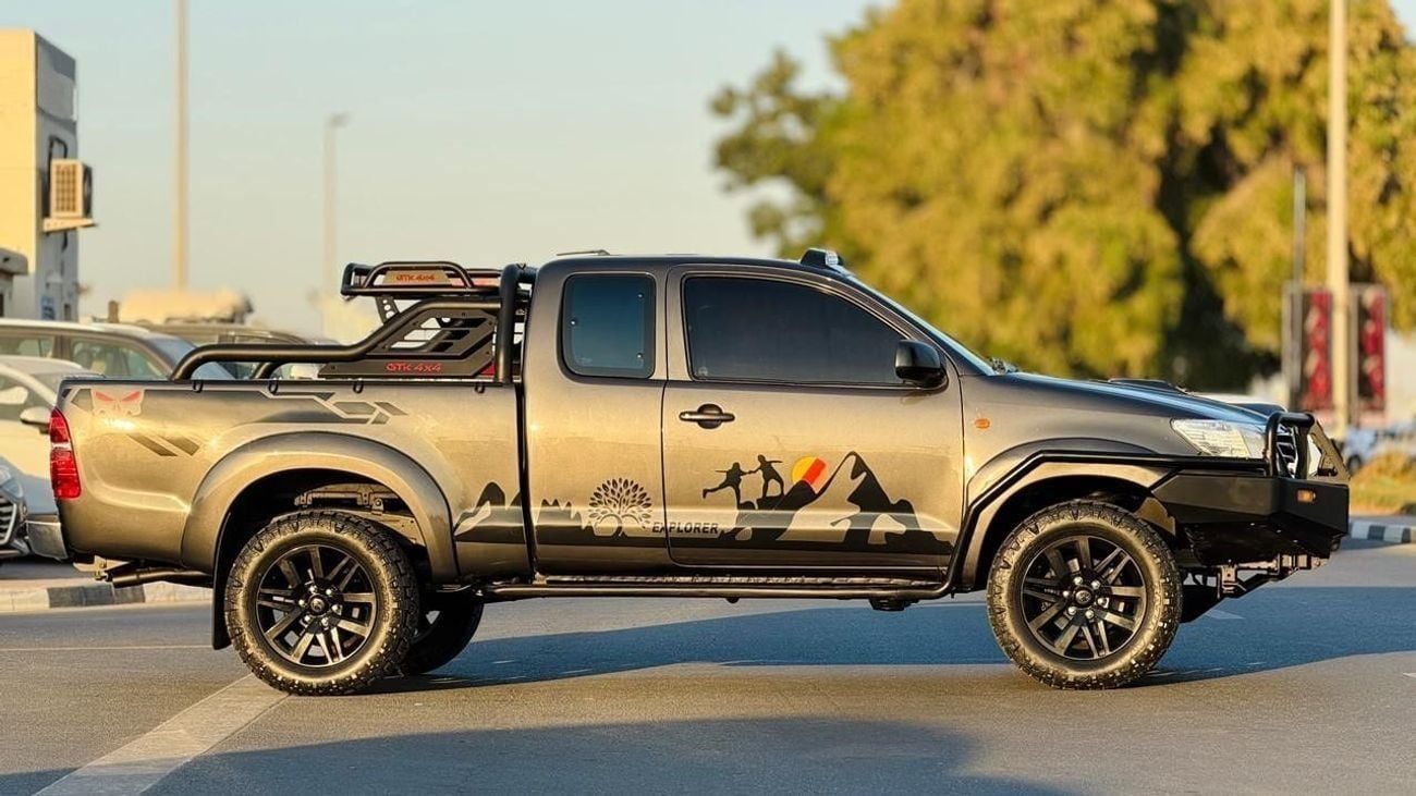 تويوتا هيلوكس -